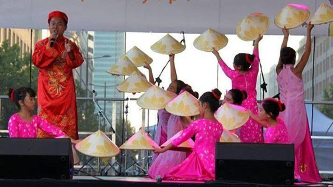 Le Viet Nam brille à la 10e Fête de la diversité culturelle de Varsovie