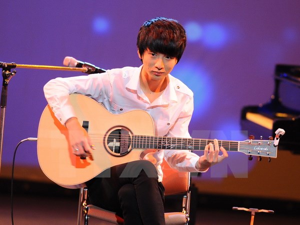 Un jeune prodigue sud-coréen de la guitare se produira au Viet Nam