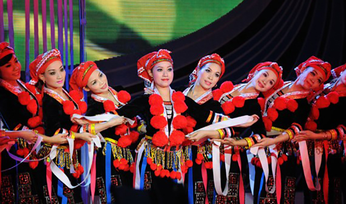 Première compétition de danse ethnique de la région du Nord