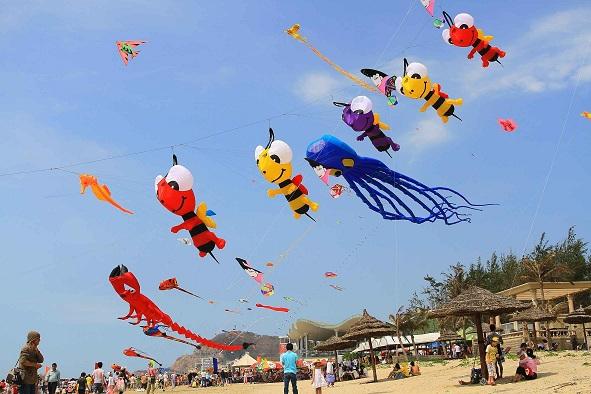 Ouverture du 5e Festival international du cerf-volant à Vung Tàu