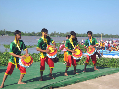 Hau Giang : la 6è Fête culturelle, sportive et touristique des ethnies Khmers 
