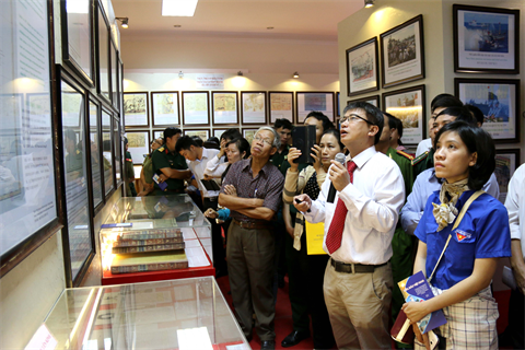 Binh Thuân : exposition de documents historiques et juridiques sur Hoàng Sa et Truong Sa