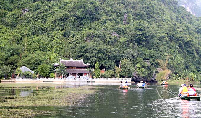 Ninh Binh améliore la qualité de ses services touristiques