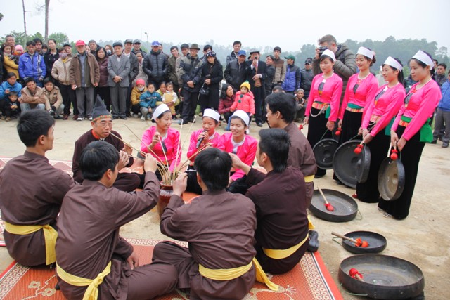 Hòa Bình thu hút du khách từ các lễ hội truyền thống