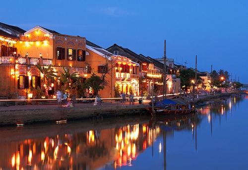 Programme de stimulation du tourisme 2015 à Hoi An