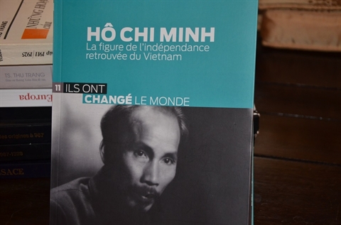 Le journal Le Monde publie un livre sur le Président Hô Chi Minh 