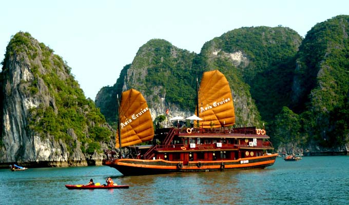 Du thuyền Hạ Long - xu hướng du lịch biển 2015