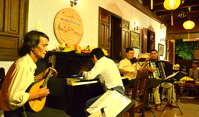 Quang Nam: Concert en plein air dans le Vieux quartier de Hoi An