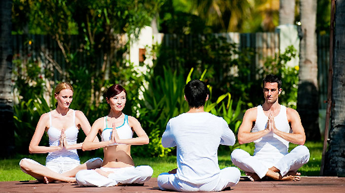 Yoga kết hợp du lịch nghỉ dưỡng tại resort 5 sao Emeralda Resort Ninh Bình