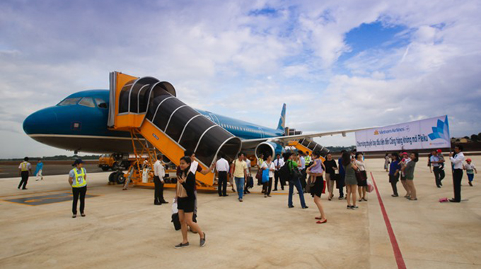 Vietnam Airlines và Jetstar Pacific tung vé ưu đãi dịp Tết Nguyên đán 2016