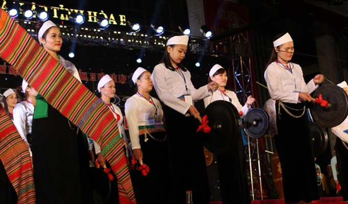 Khai mạc lễ hội chiêng Mường tỉnh Hòa Bình lần thứ hai