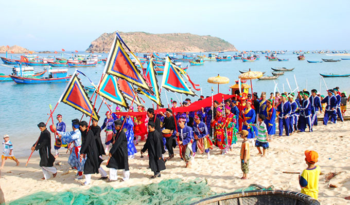 Phu Yen: le Festival de la baleine reconnu patrimoine culturel