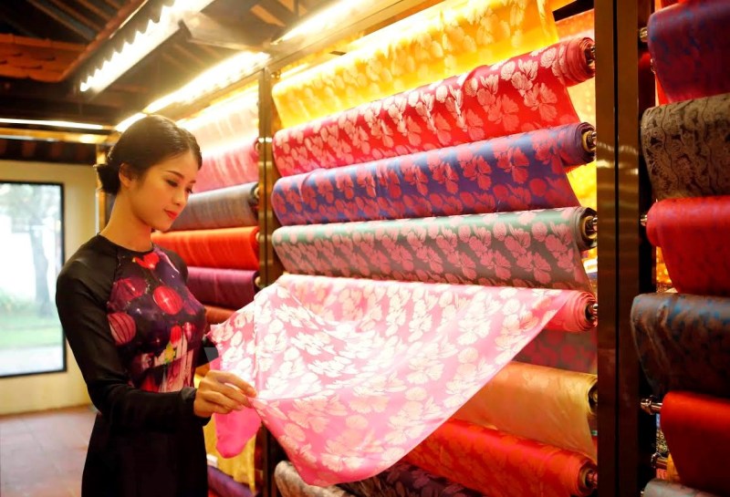 Hôi An accueille le Festival de la culture de la soie Vietnam - Asie 2016