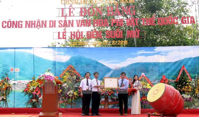 Bắc Giang đón bằng công nhận Lễ hội đền Suối Mỡ là di sản văn hóa phi vật thể quốc gia