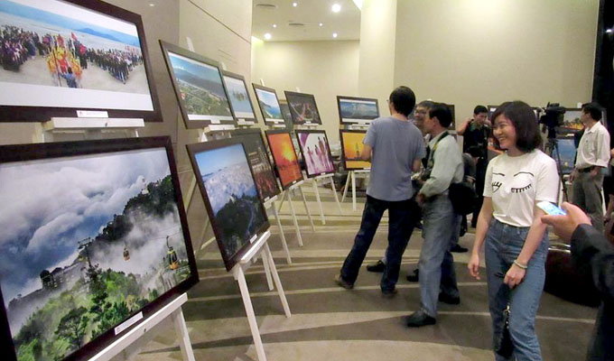 Exposition de belles photos sur le tourisme de Da Nang