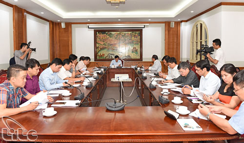 Bộ trưởng Nguyễn Ngọc Thiện làm việc với Tổng cục Du lịch về nhiệm vụ trọng tâm những tháng cuối năm