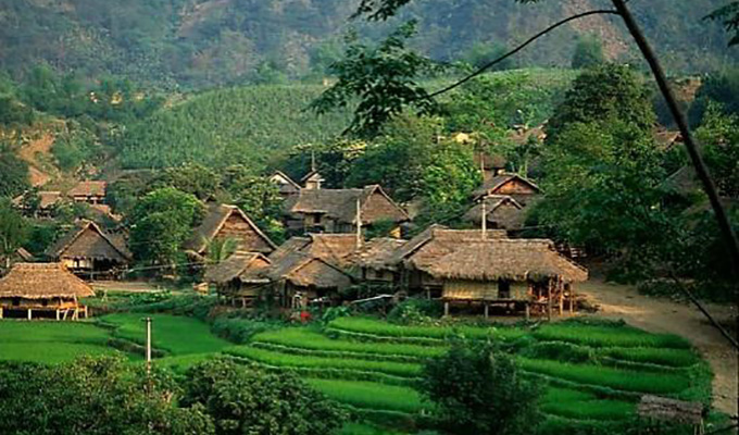 Le Viet Nam reçoit des prix d’excellence en matière de tourisme de l’ASEAN