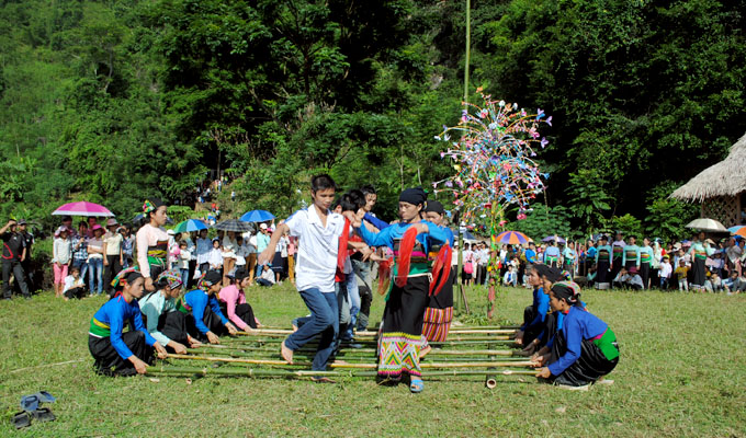 Lai Châu séduit les touristes par ses festivités culturelles 