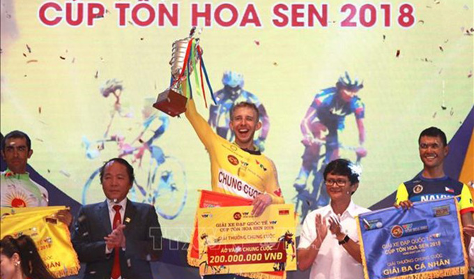 Clôture de la course internationale de cyclisme VTV – Coupe Ton Hoa Sen