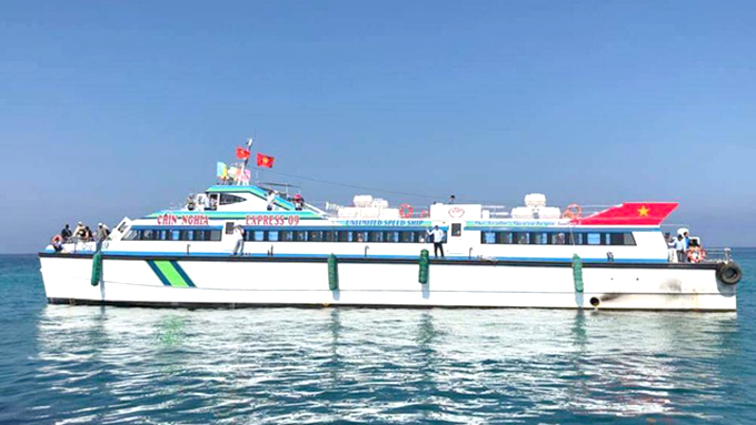 Tàu siêu tốc triệu đô bắt đầu đón khách tuyến Lý Sơn - Sa Kỳ