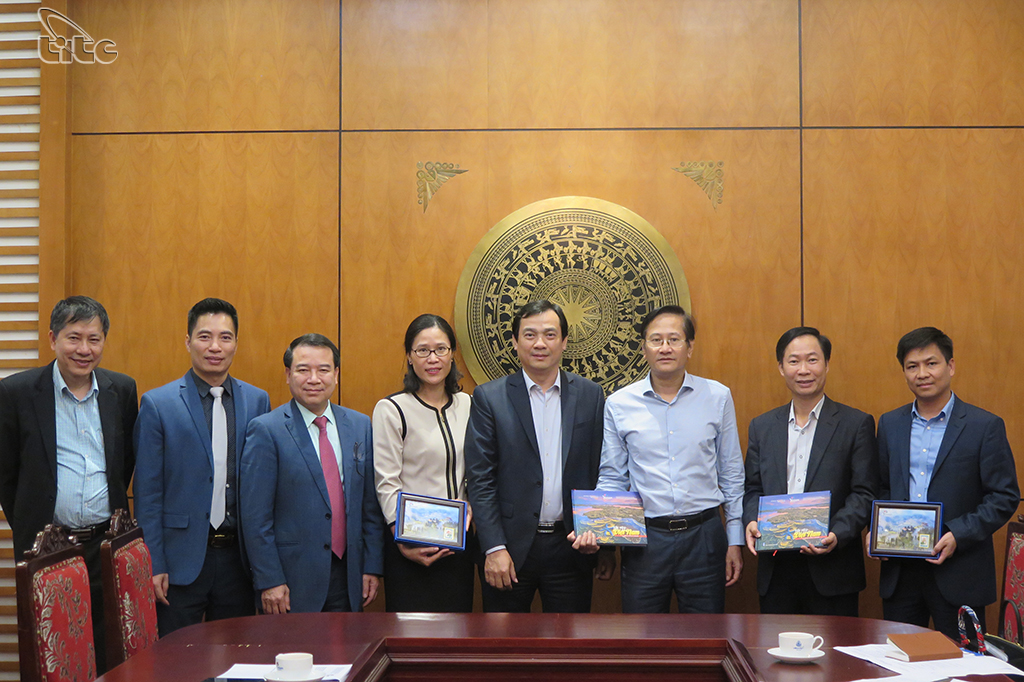 Tổng cục trưởng đề nghị các Đại sứ Việt Nam tại Bắc Âu hỗ trợ quảng bá thu hút khách đến Việt Nam