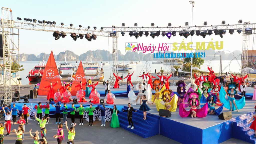 Quảng Ninh: ''Sắc màu kỳ quan'' Carnaval mùa Đông Hạ Long năm 2022