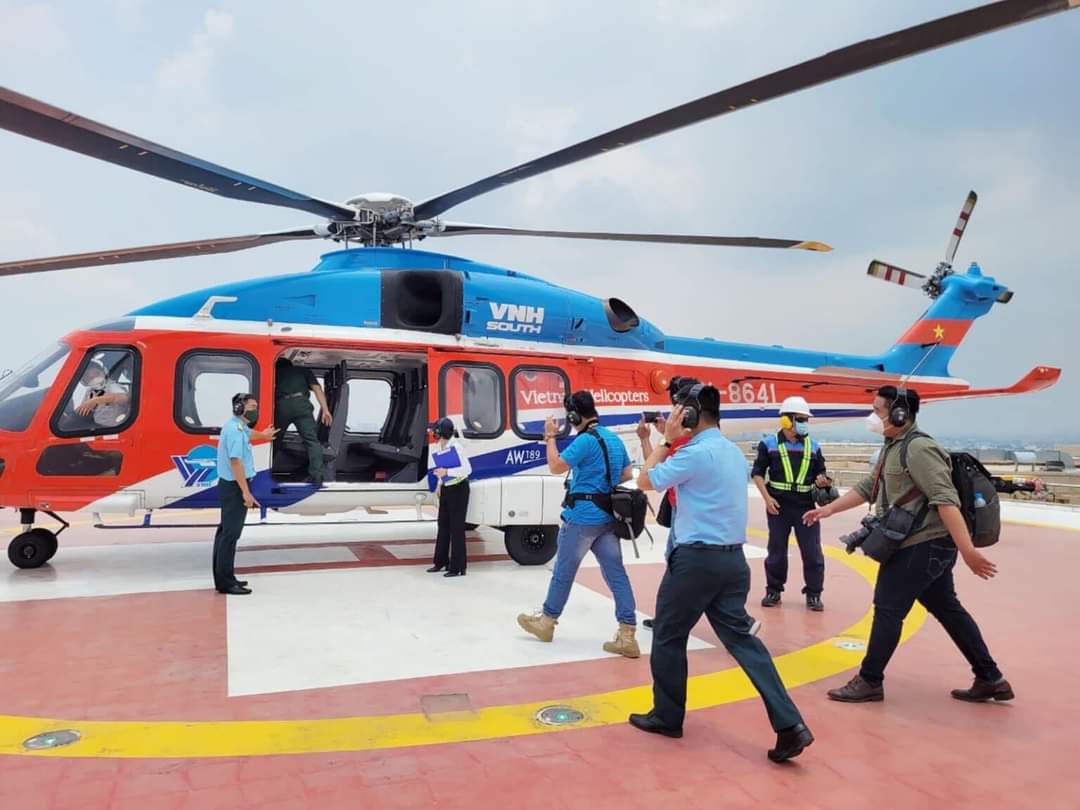 Tour trực thăng ngắm thành phố Hồ Chí Minh có giá hơn 4 triệu đồng