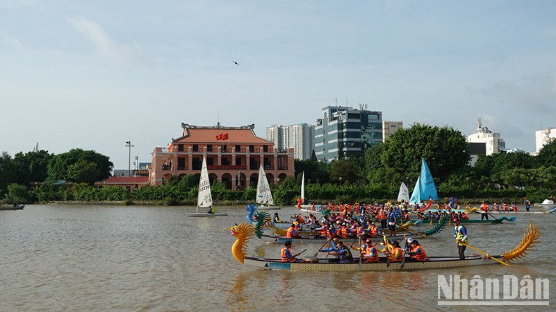 Khai mạc Lễ hội Sông nước TP Hồ Chí Minh lần thứ nhất 