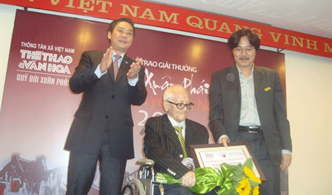 8e Prix «Bùi Xuân Phai»: Giang Quân remporte la plus haute distinction 