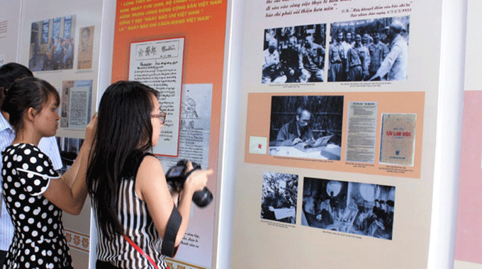 Hô Chi Minh et la presse révolutionnaire vietnamienne