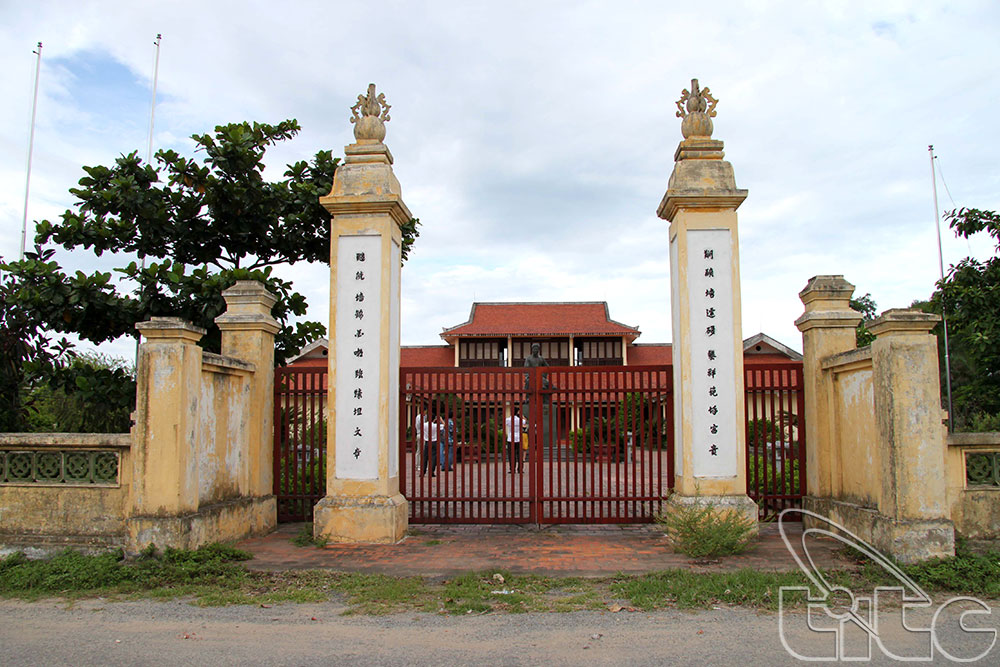 Site de commémoration du grand poète Nguyen Du 
