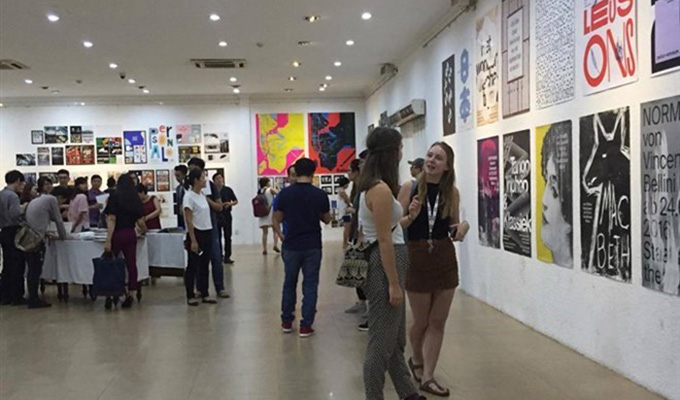 Hô Chi Minh-Ville: exposition d'arts graphiques de 50 pays