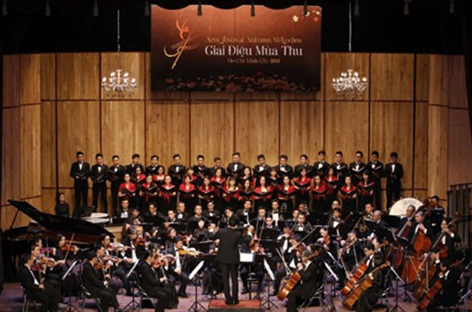 Le festival «La mélodie de l’automne» honore de talents vietnamiens et étrangers