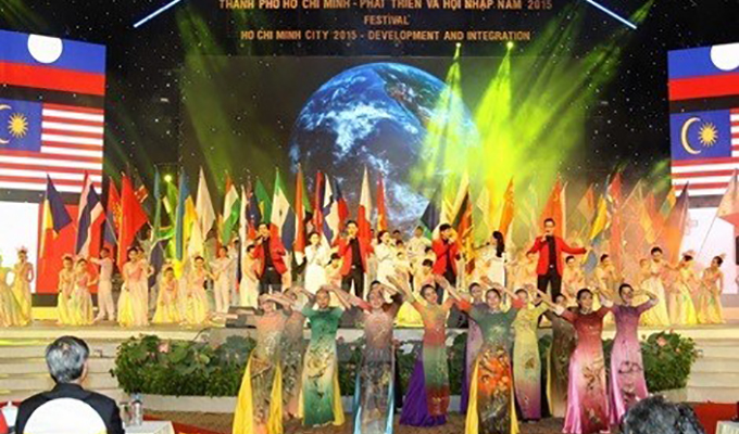 Festival «Hô Chi Minh-Ville - Développement et intégration»