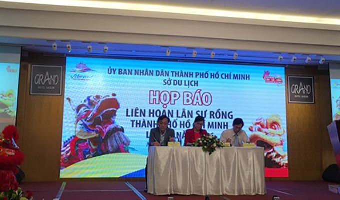 Première: Festival du licorne, du lion et du dragon à Hô Chi Minh-Ville