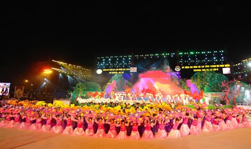 Dà Lat : ouverture de la Semaine culturelle et touristique de Lâm Dông 2013