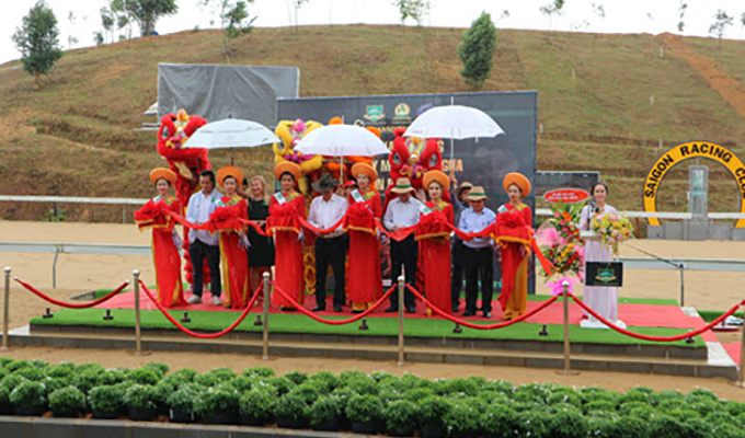 Inauguration de l’hippodrome Thiên Ma-Madagui