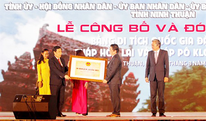 Les tours Cham à Ninh Thuân reconnues site national spécial