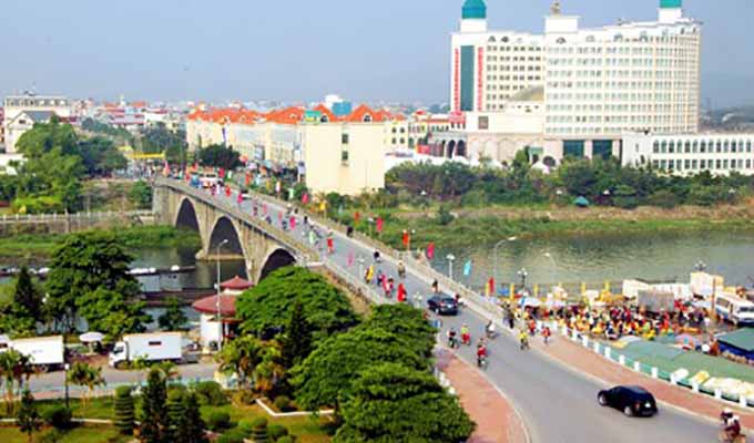 Quang Ninh: Mong Cai accueille son millionnième touriste de 2015