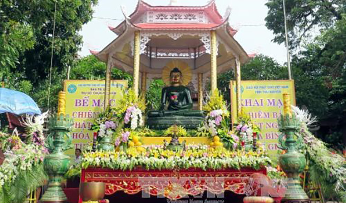 La statue du Bouddha de Jade pour la paix universelle à Thai Nguyen