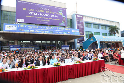 Entretien avec les candidats du titre Ambassadeur du Tourisme du Vietnam 2014