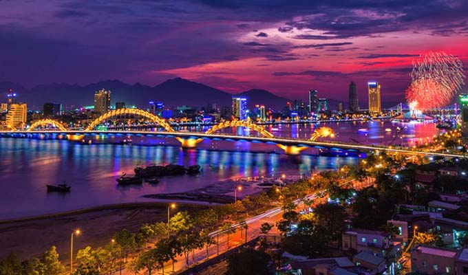 岘港市努力实现旅游业可持续增长