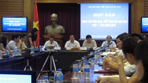 Vietnam-Laos: programme d'échange culturel entre les zones frontalières