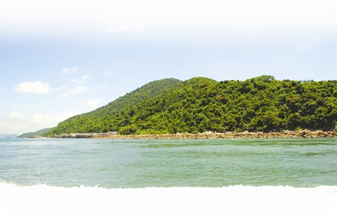 L’île de Ba Mùn, «perle verte» de la baie de Bai Tu Long