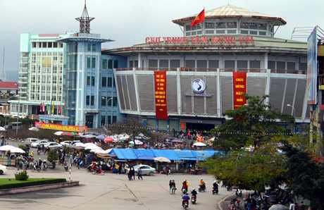 Le marché frontalier de Mong Cai