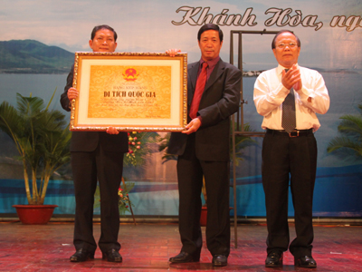 Truong Sa: reconnaissance des stèles prouvant la souveraineté vietnamienne 