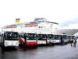 Saigontourist đón và phục vụ 2.100 du khách và thuyền viên