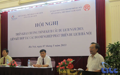 Hội nghị triển khai Chương trình Kích cầu du lịch năm 2013 và liên kết hợp tác các doanh nghiệp phát triển du lịch Hà Nội 