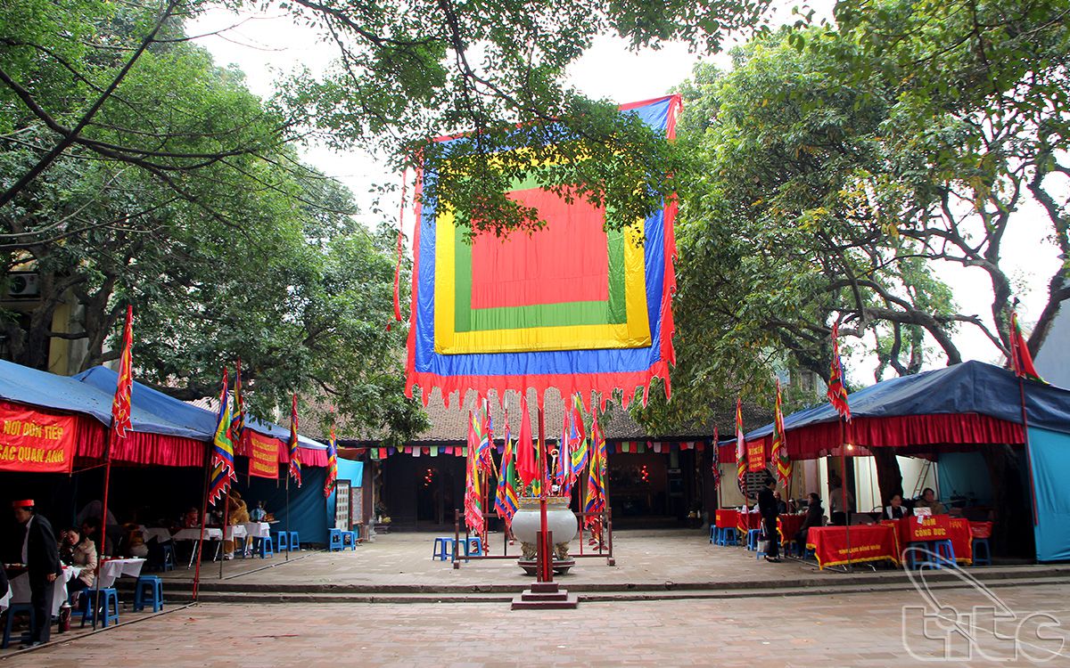 Fête du temple de Dong Nhan