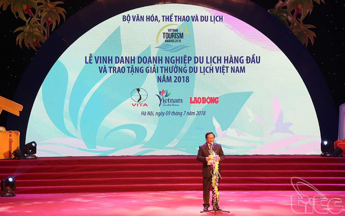 Le Directeur général de l’Administration nationale du Tourisme du Viet Nam, M. Nguyen Van Tuan prend la parole lors de la cérémonie